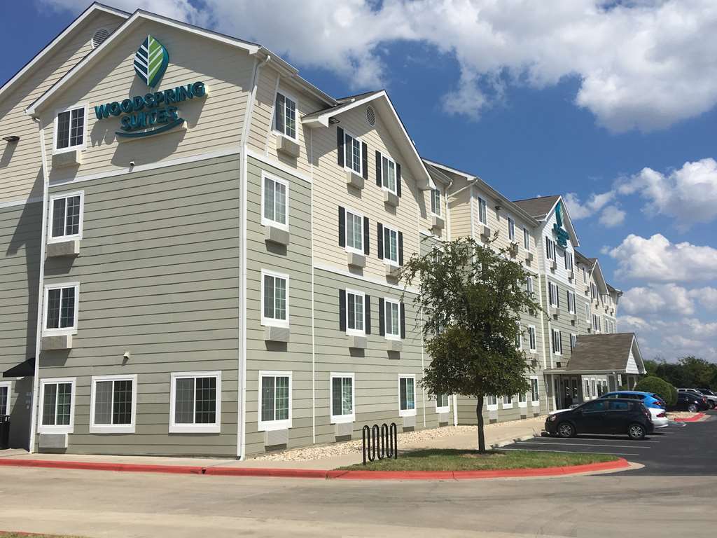 Woodspring Suites Fort Wayne Exterior foto